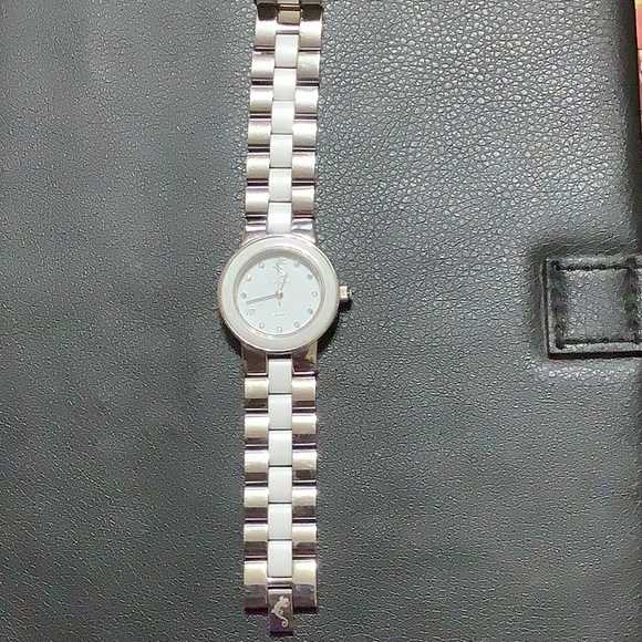 Tocara watch - Picture 1 of 2